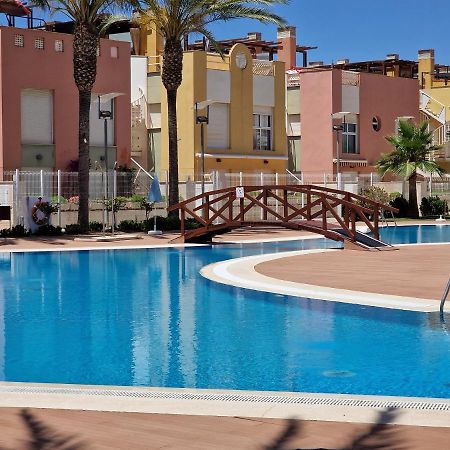 Precioso Bajo Con Jardin En Vera Bagian luar foto